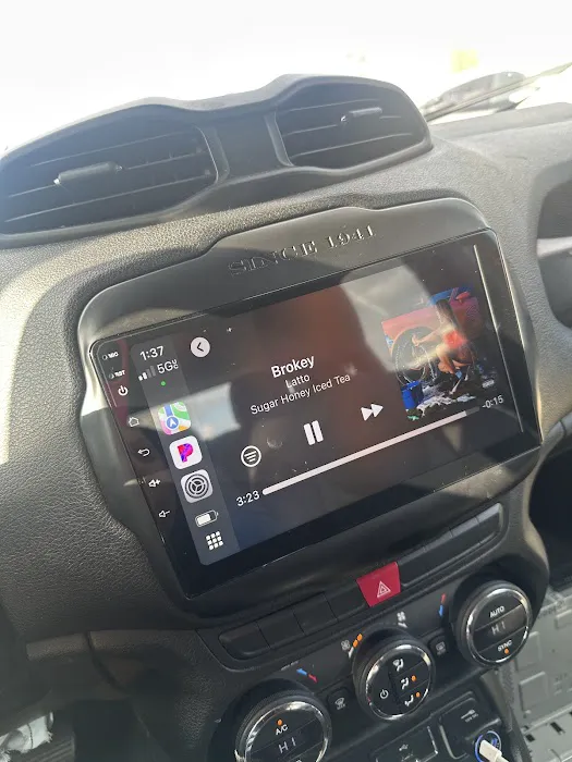 D D Car Audio 7