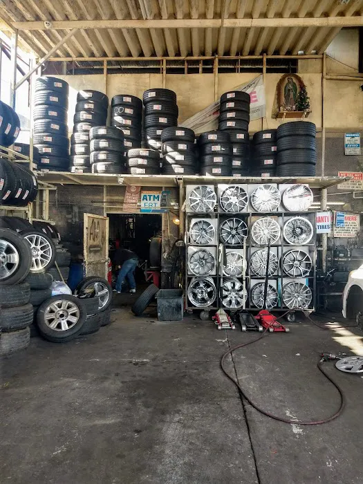 Rolling Tires & Wheels 8