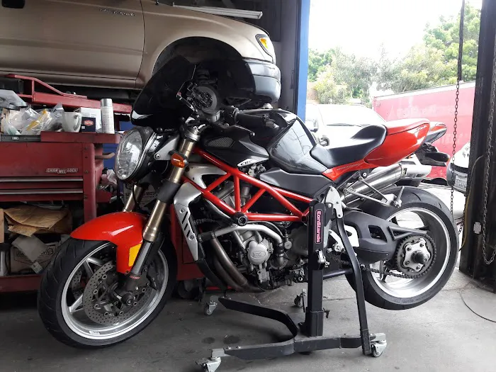 Gan Auto Repair 1