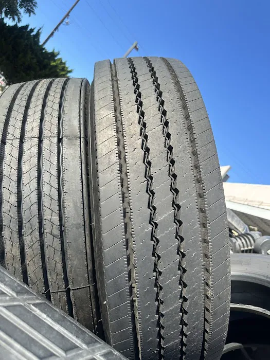 Truck tires 1