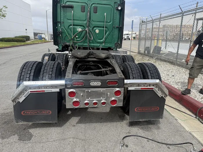 Truck tires 6