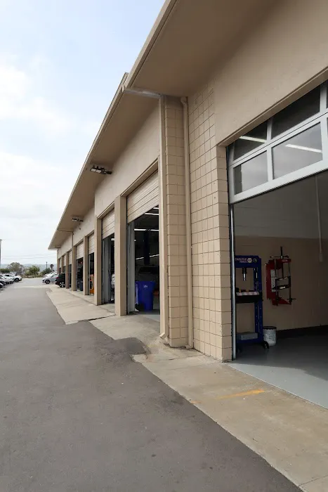 South Bay Hyundai - Service Center 7