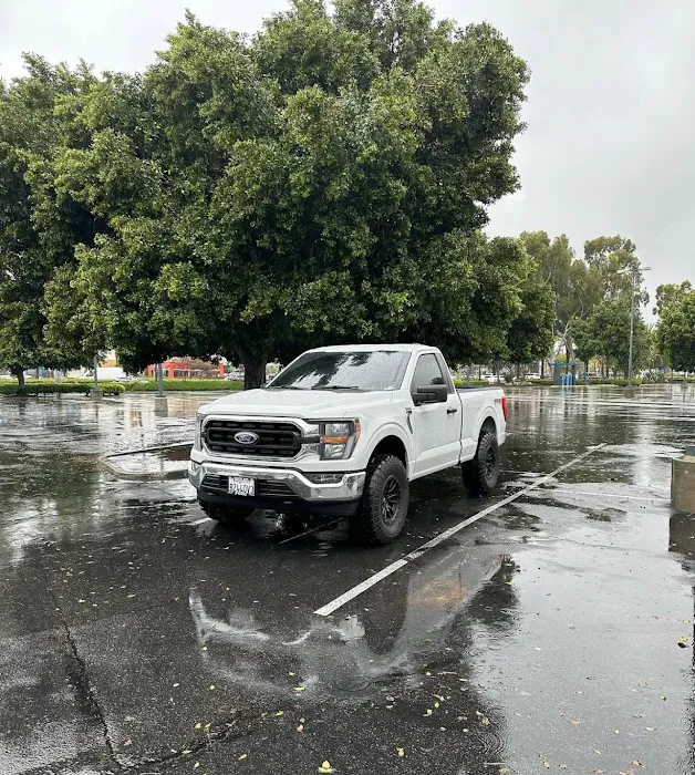 Sanchez Auto Collision LLC 4