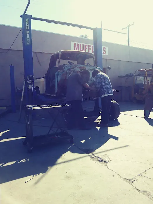 Vino's Muffler Services 1