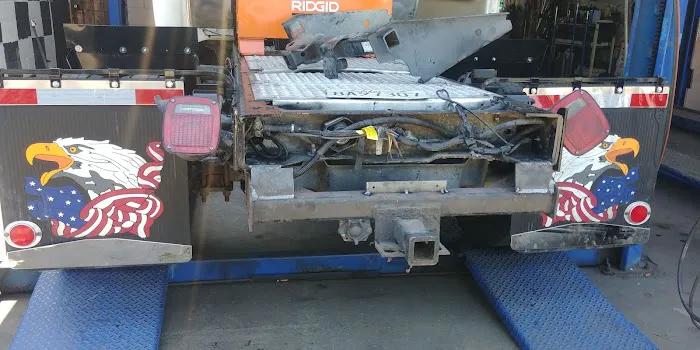 Vino's Muffler Services 2
