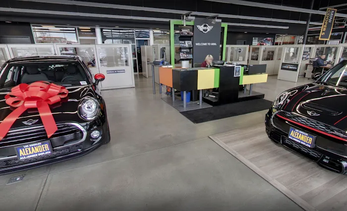 MINI of Downtown Los Angeles Parts Center 0