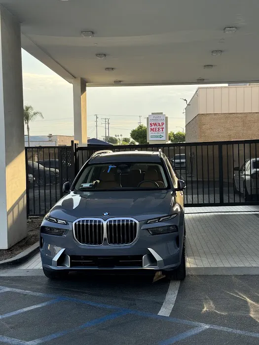 BMW of Downtown Los Angeles Service Center 3