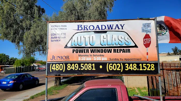 Broadway Auto Glass & Power Window Repair 4