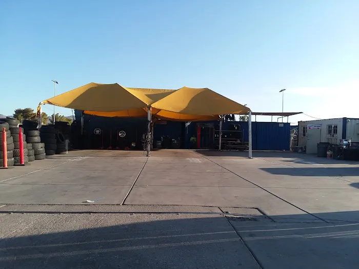 Jonis Tire Shop 8