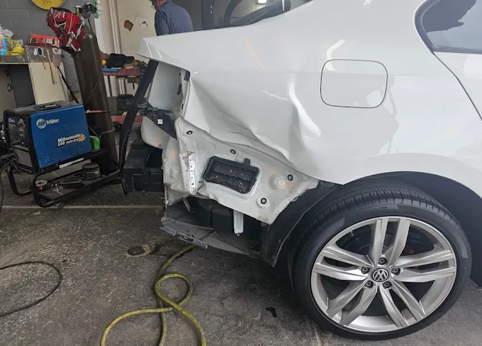 Rodriguez Auto Body 5