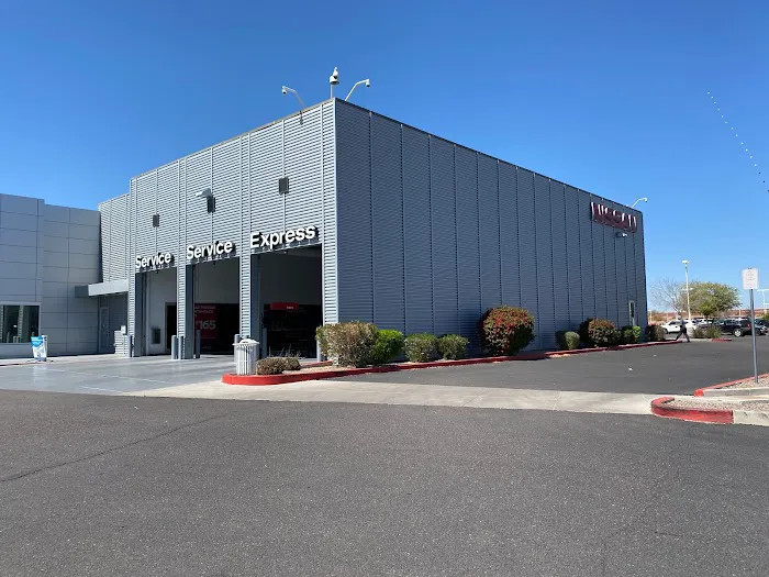 Larry H. Miller Nissan Mesa Service Department 1