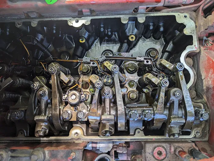 MEC Truck Repair & Road Side Services Llc 1