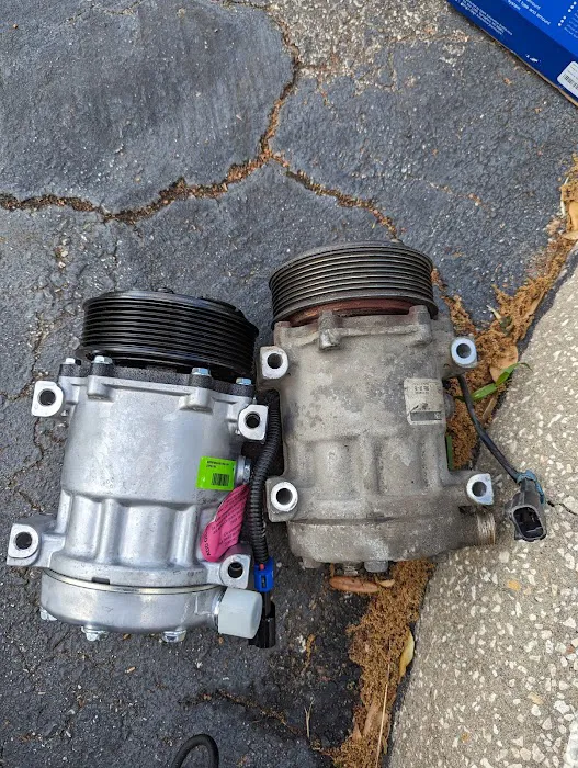MEC Truck Repair & Road Side Services Llc 4