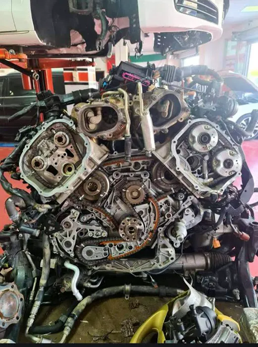 Shaheen auto care 6