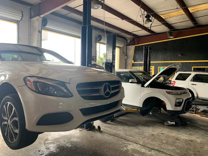 Shaheen auto care 9