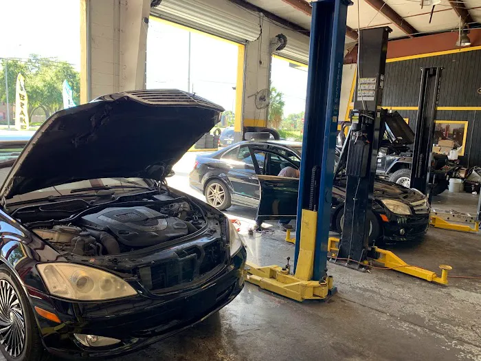 Shaheen auto care 4