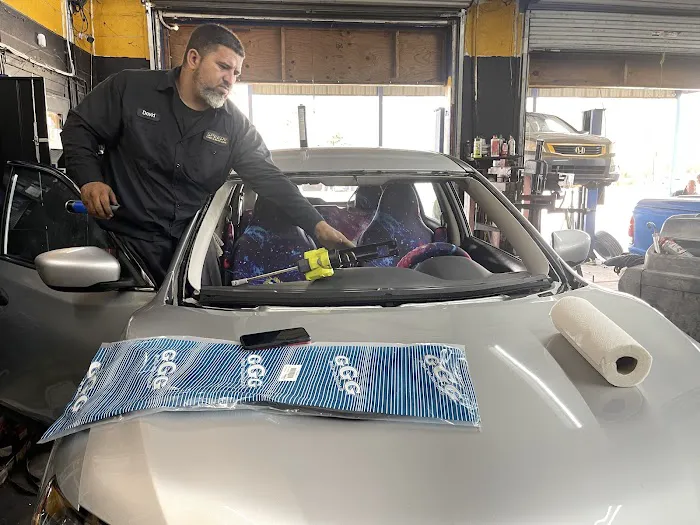 Speedy Auto Glass 8
