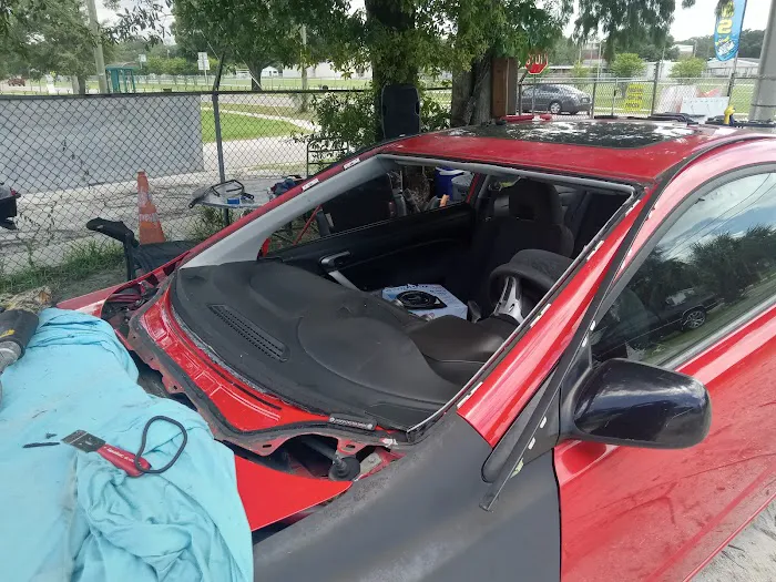813 Auto Glass 2