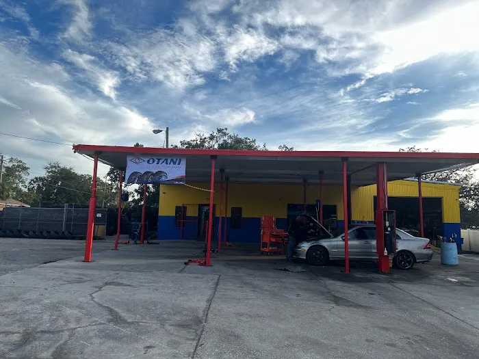 HELY'S TIRES 6