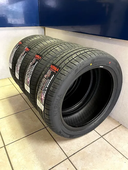 HELY'S TIRES 3