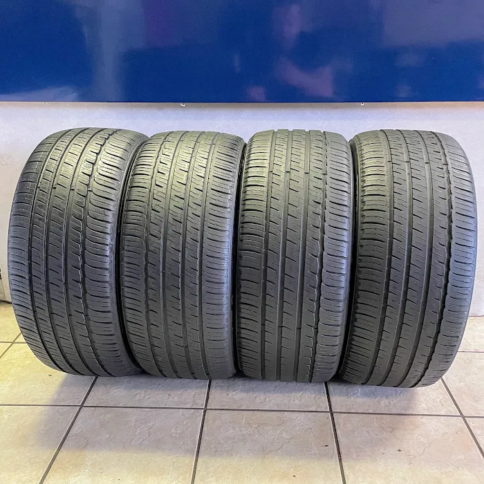 HELY'S TIRES 9