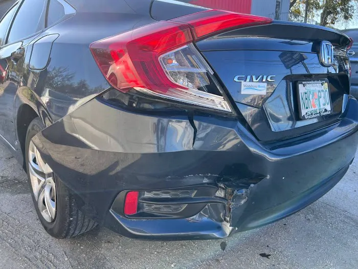 Tampa Collision Center 7
