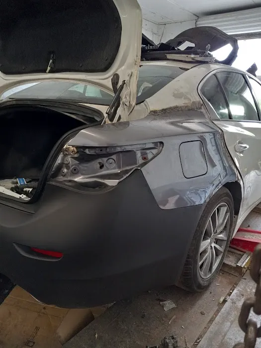 Sanchez Body Shop 0