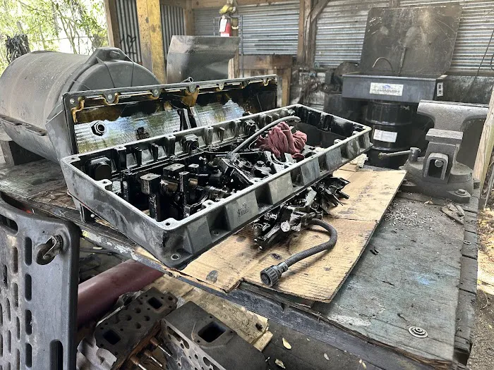 Pineda's Trucks Repair LLC 4