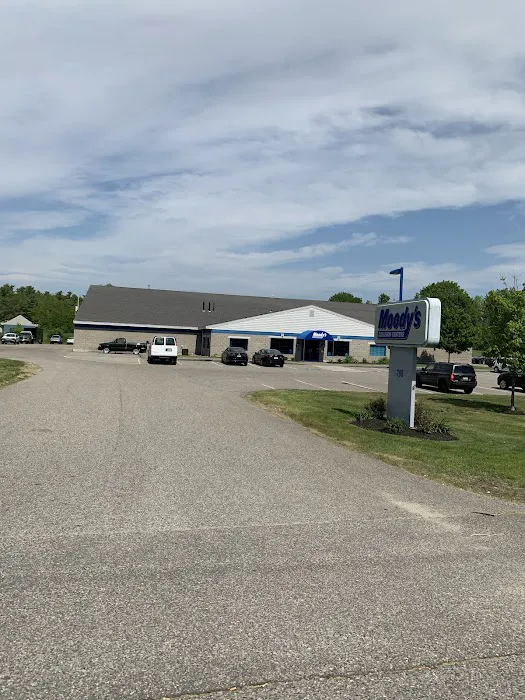 Moody's Collision & Auto Body Repair Center 4