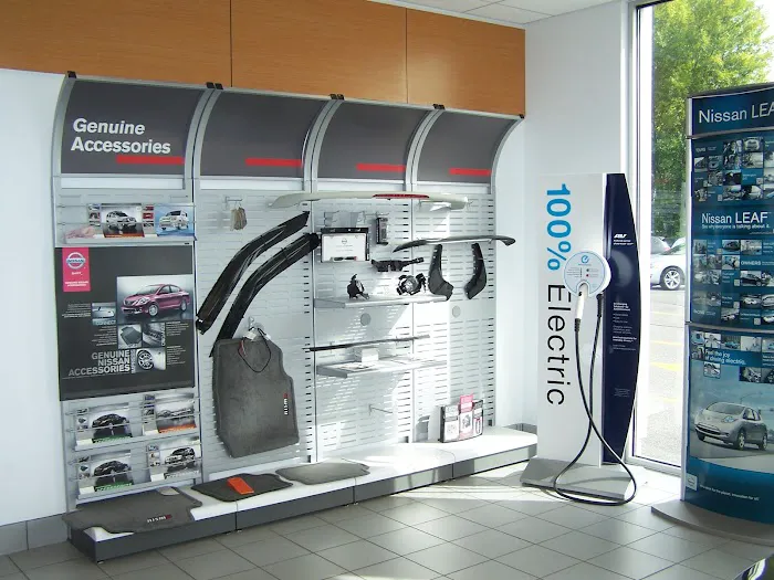 Lee Nissan Auburn Service 5