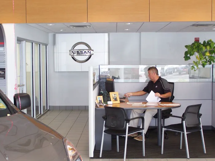 Lee Nissan Auburn Service 6