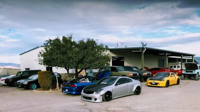 Turnin Ratchets Garage 8