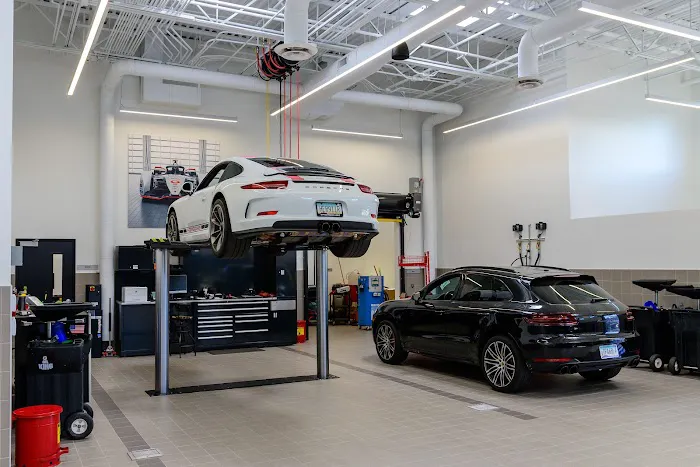Porsche Tucson Service 0