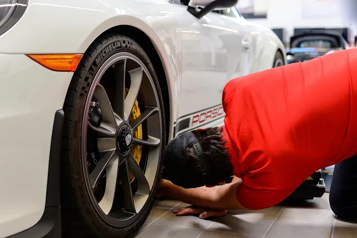 Porsche Tucson Service 4