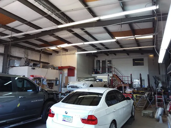 Desert Enterprises Body and Frame Shop 3