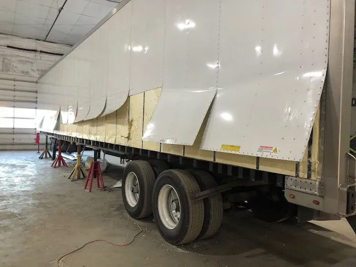 G & D Semi Trailer Repairs 4