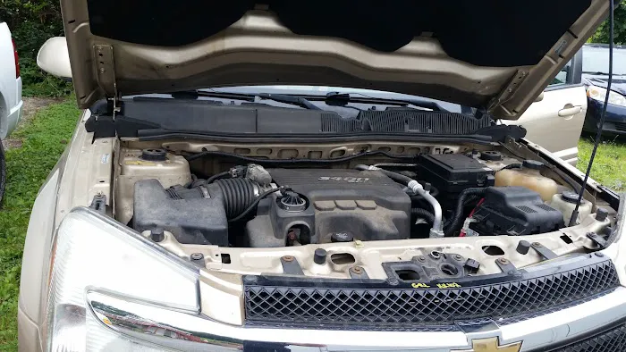 Dans Auto Repair 0