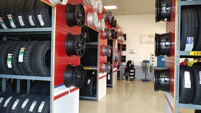 Les Schwab Tire Center 0