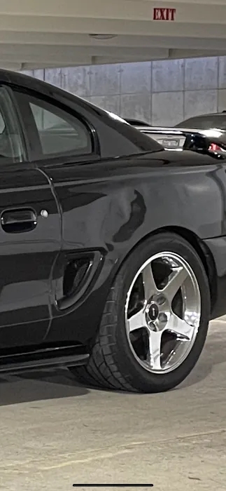 Johnny's Body Shop 8