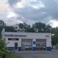 Mobil 1 Lube Express / Davison