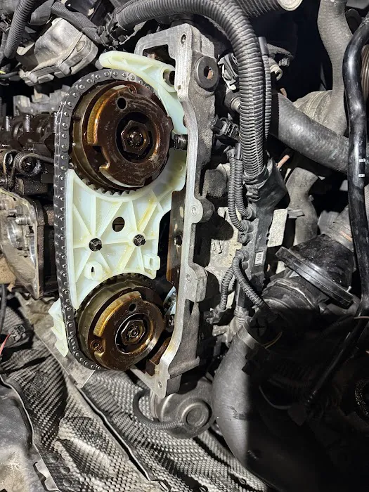 De Leon Auto Repair Shop 5