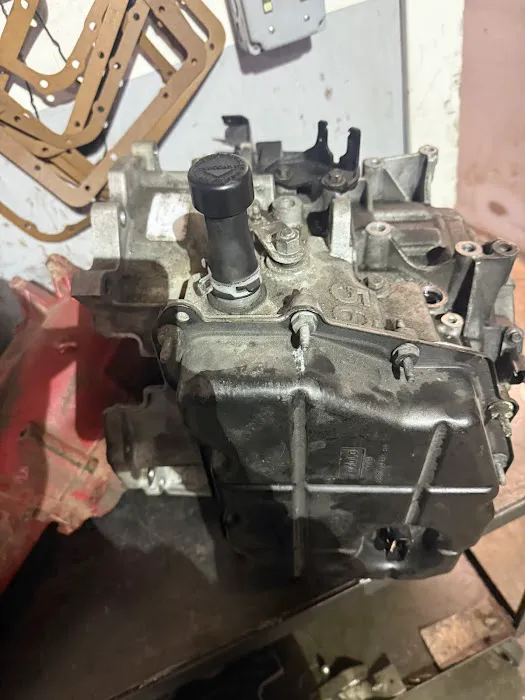 De Leon Auto Repair Shop 4