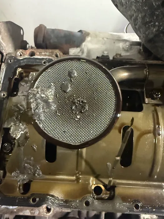 De Leon Auto Repair Shop 9