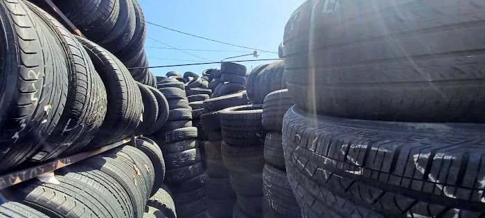 La Joya Auto Repair & Tire Shop 5