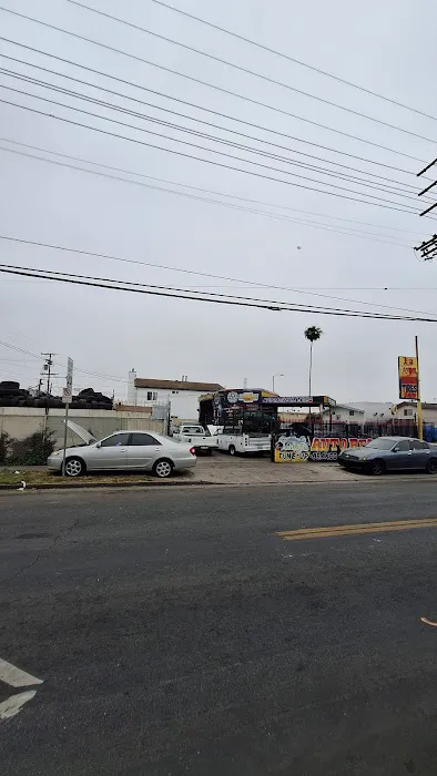La Joya Auto Repair & Tire Shop 7