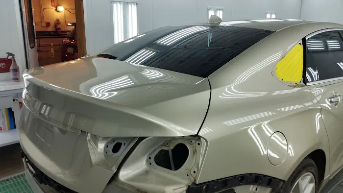 Gus' CARSTAR Collision 3