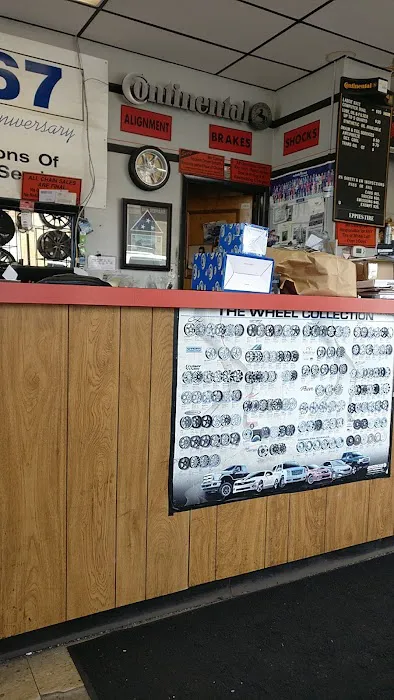 Eppie's Discount Tire & Auto Repair 6