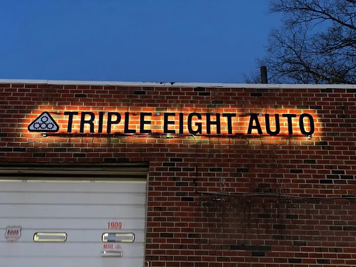 Triple Eight Auto 8