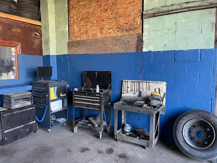Four Tire Shop 5