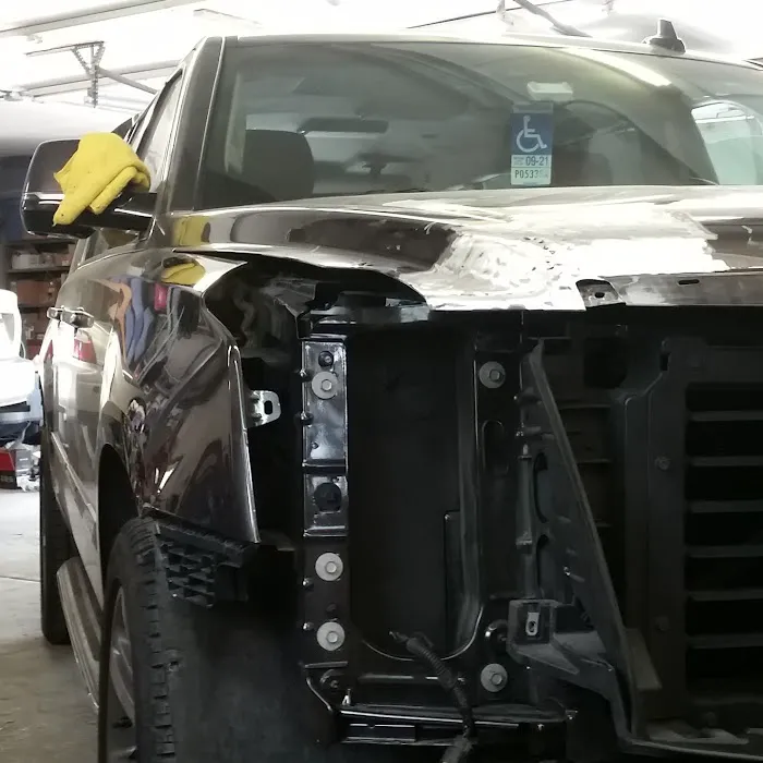 Stu's Collision Center 8